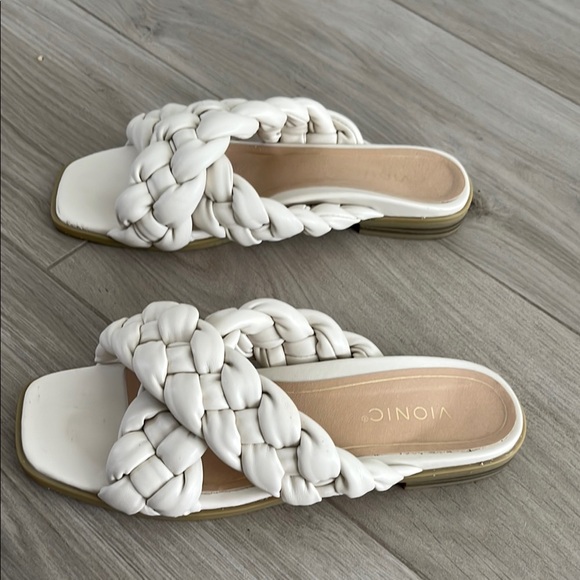 Women's Vionic cream Braided Slide Sandals - Picture 2 of 3